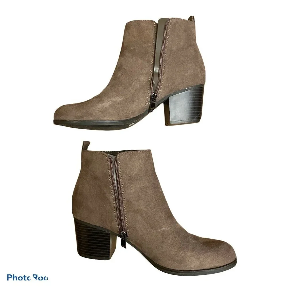 Liz Claiborne Womens Suede Ankle Boots Size 8 8M Brown Block Heel Zipper Closure